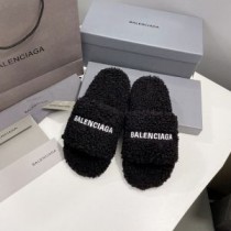 Balenciaga Furry Slides Shearling UniseX In Black