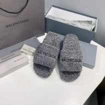 Balenciaga Furry Slides Shearling UniseX In Gray