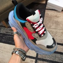 Balenciaga Triple S Sneakers Clear Sole UniseX In BeigeRed