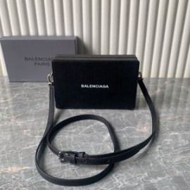 Balenciaga Everyday BoX Bag Leather In Black