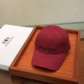 Balenciaga Logo Embroidered Cap Cotton In Burgundy