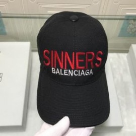 Balenciaga Logo Embroidered Cap In BlackRed