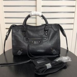 Balenciaga Small Classic City Shoulder Bag Goatskin In Black