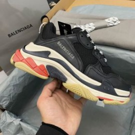 Balenciaga Triple S Sneakers Multi-Patches UniseX In Black