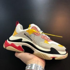 Balenciaga Triple S Sneakers UniseX In GrayPink