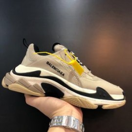 Balenciaga Triple S Sneakers UniseX In Khaki