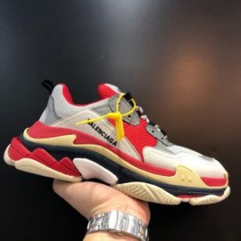 Balenciaga Triple S Sneakers UniseX In Red